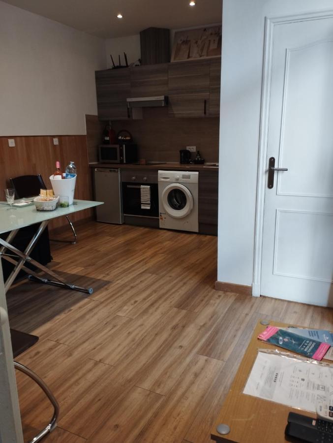 2 Pieces Renover Appartement *